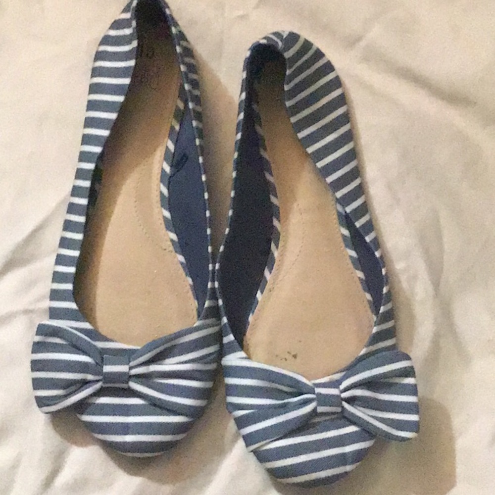 Dress shoes